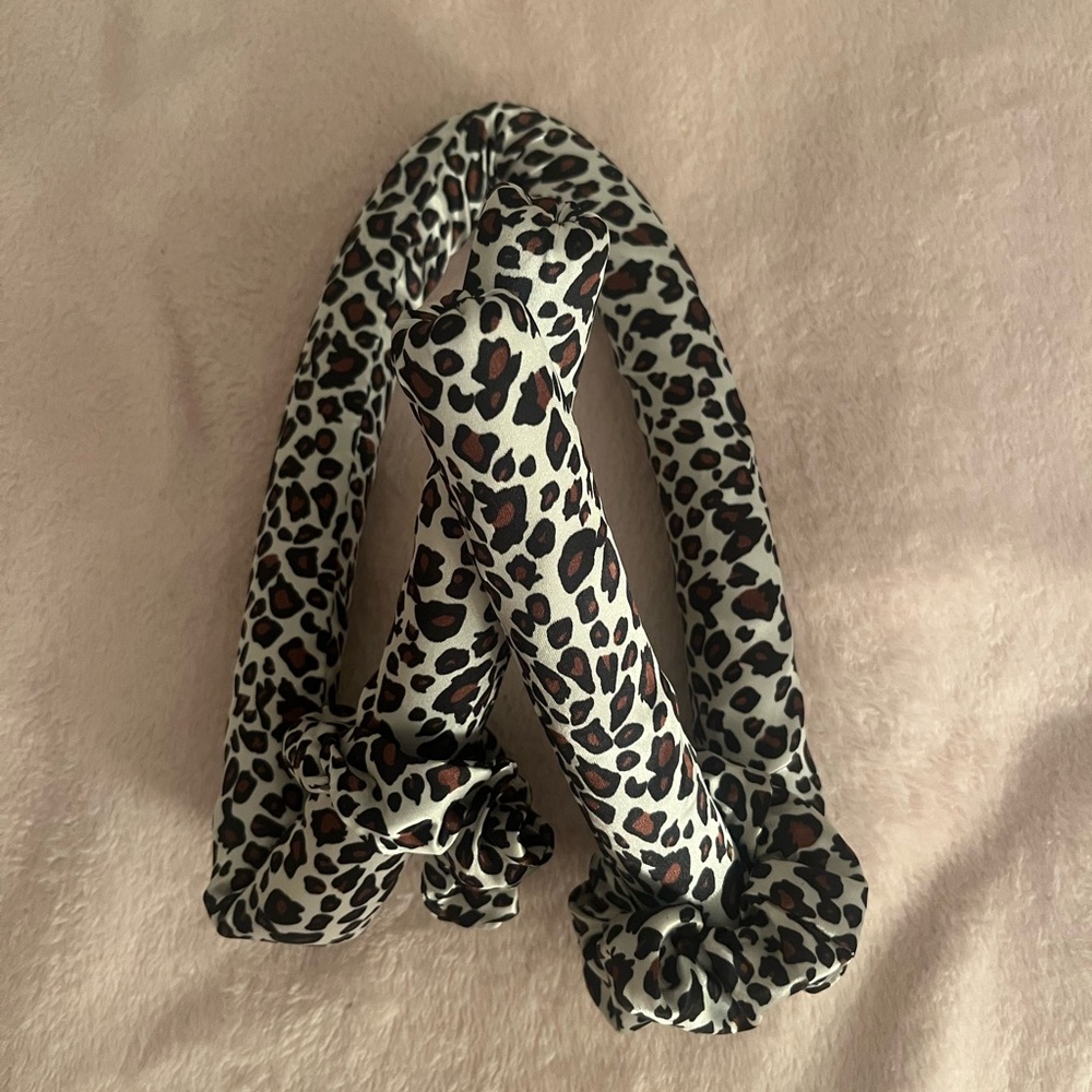 Leopard Print Heatless Curler